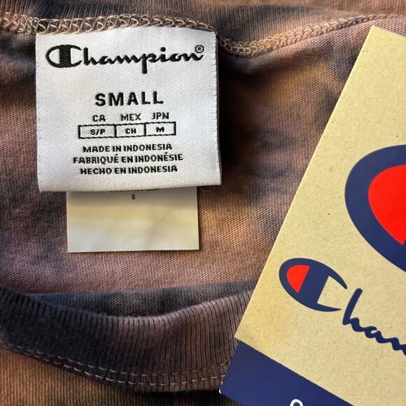 Champion NWT Tie Dye Long Sleeve Logo T-Shirt - Size Small - Picture 4 of 5
